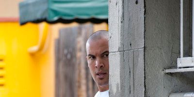 Cartel de Desperate Measures