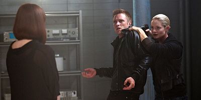 Cartel de Consequences