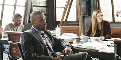 Cartel de White Hat's Off