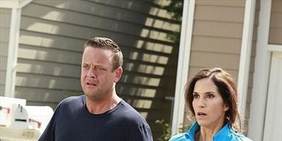 Cartel de Viaje al centro de la calle peatonal