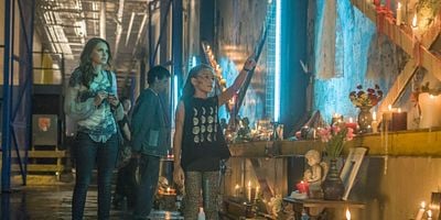 Cartel de Our Toil Shall Strive to Mend