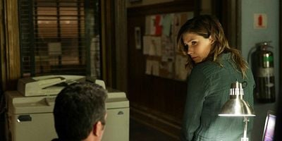 Cartel de Real Never Waits