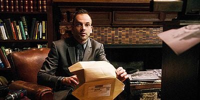 Cartel de Dead Clade Walking