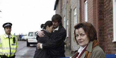 Cartel de Hidden Depths