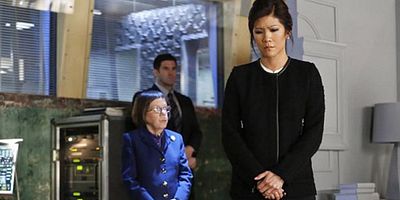 Cartel de In the Line of Duty