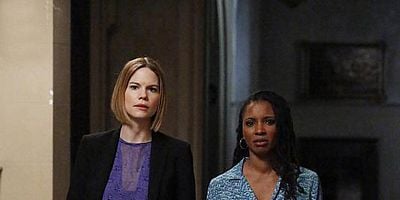 Cartel de Love Hurts