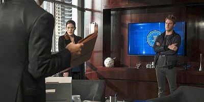 Cartel de When Pirates Pirate Pirates