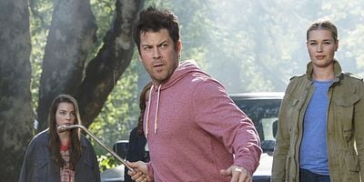 Cartel de And the Heart of Darkness