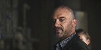 Cartel de Raising Hell