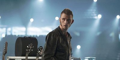 Cartel de Life is a Carnival