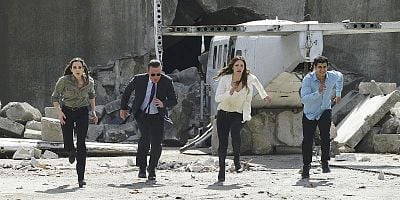 Cartel de Chernobyl Intenions