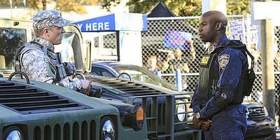 Cartel de Yes is the Only Living Thing