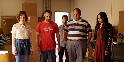 Cartel de Whitney Houston, We Have a Problem