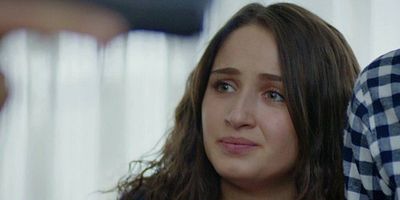 Cartel de Kırgın Çiçekler 63.Bölüm