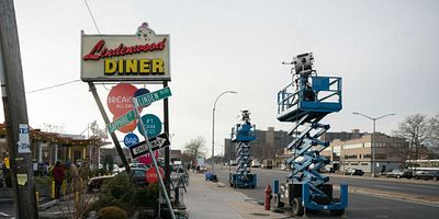 Cartel de Over a Barrel