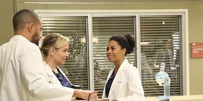 Cartel de No es asunto tuyo