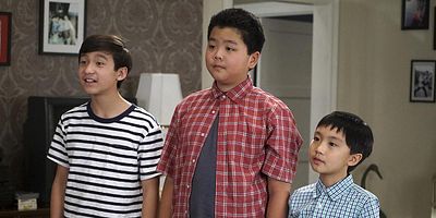 Cartel de Sisters Without Subtext