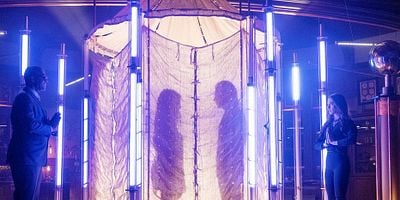 Cartel de The Girl Who Told Time