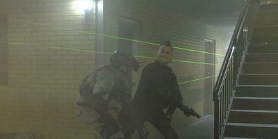 Cartel de Hole Puncher