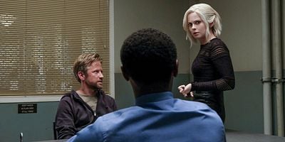 Cartel de Spanking the Zombie