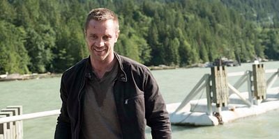 Cartel de One Must Die