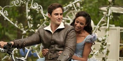 Cartel de Hyperion Heights