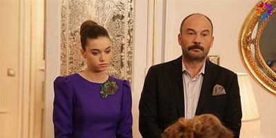 Cartel de Fazilet Hanım ve Kızları 21.Bölüm