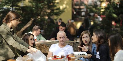 Cartel de Kırgın Çiçekler 96.Bölüm