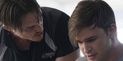 Cartel de No Es Bueno