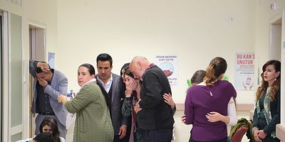 Cartel de Aşk ve Mavi 63.Bölüm