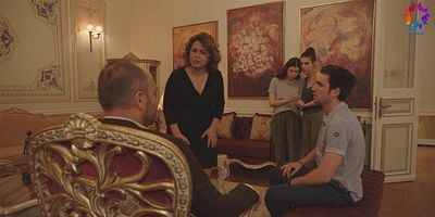 Cartel de Fazilet Hanım ve Kızları 49.Bölüm