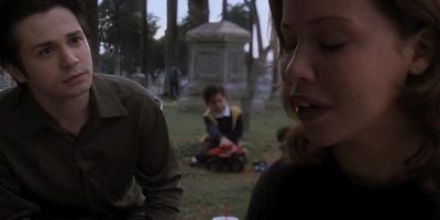 Cartel de Lágrimas, huesos y deseo