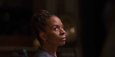 Cartel de What's Needed