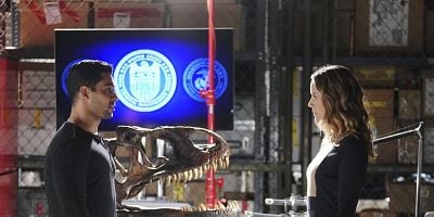 Cartel de Beneath The Surface