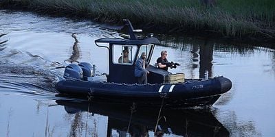 Cartel de Loose Ends