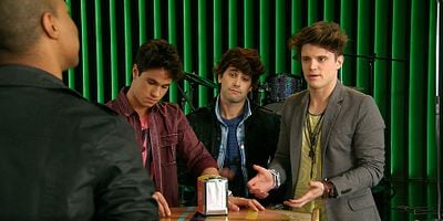 Cartel de Una Plan Contra Luna, Sobre Ruedas