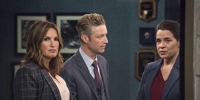 Cartel de Down Low in Hell's Kitchen