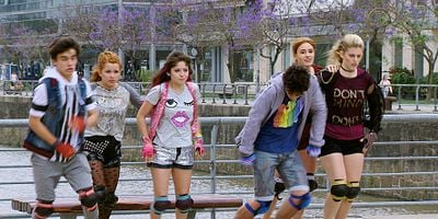 Cartel de Lagrimas y Disculpas, Sobre Ruedas