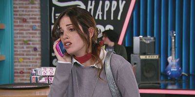 Cartel de La Verdad Está Cerca, Sobre Ruedas