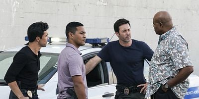 Cartel de A ‘ohe pau ka ‘ike I ka hālau ho’okahi