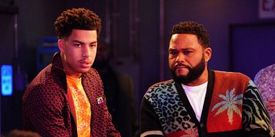 Cartel de University of Dre