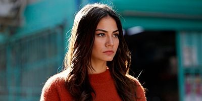 Cartel de Doğduğun Ev Kaderindir 1.Bölüm