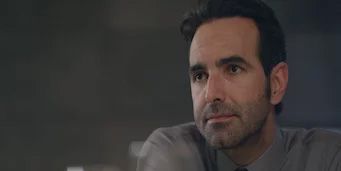 Cartel de Mujer precavida