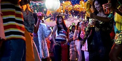 Cartel de Age Ain’t Nothing But A Number