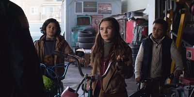 Cartel de Bigger Than All of Us