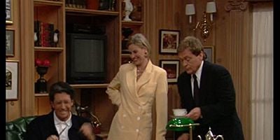 Cartel de A Fine Family Feud