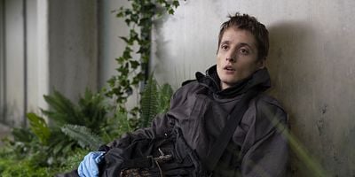 Cartel de Stay Strong