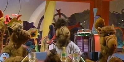 Cartel de Help Me, Rhonda