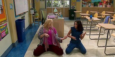 Cartel de Never Been Pierced