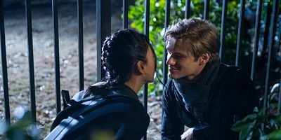 Cartel de Thief + Painting + Auction + Viro-486 + Justice